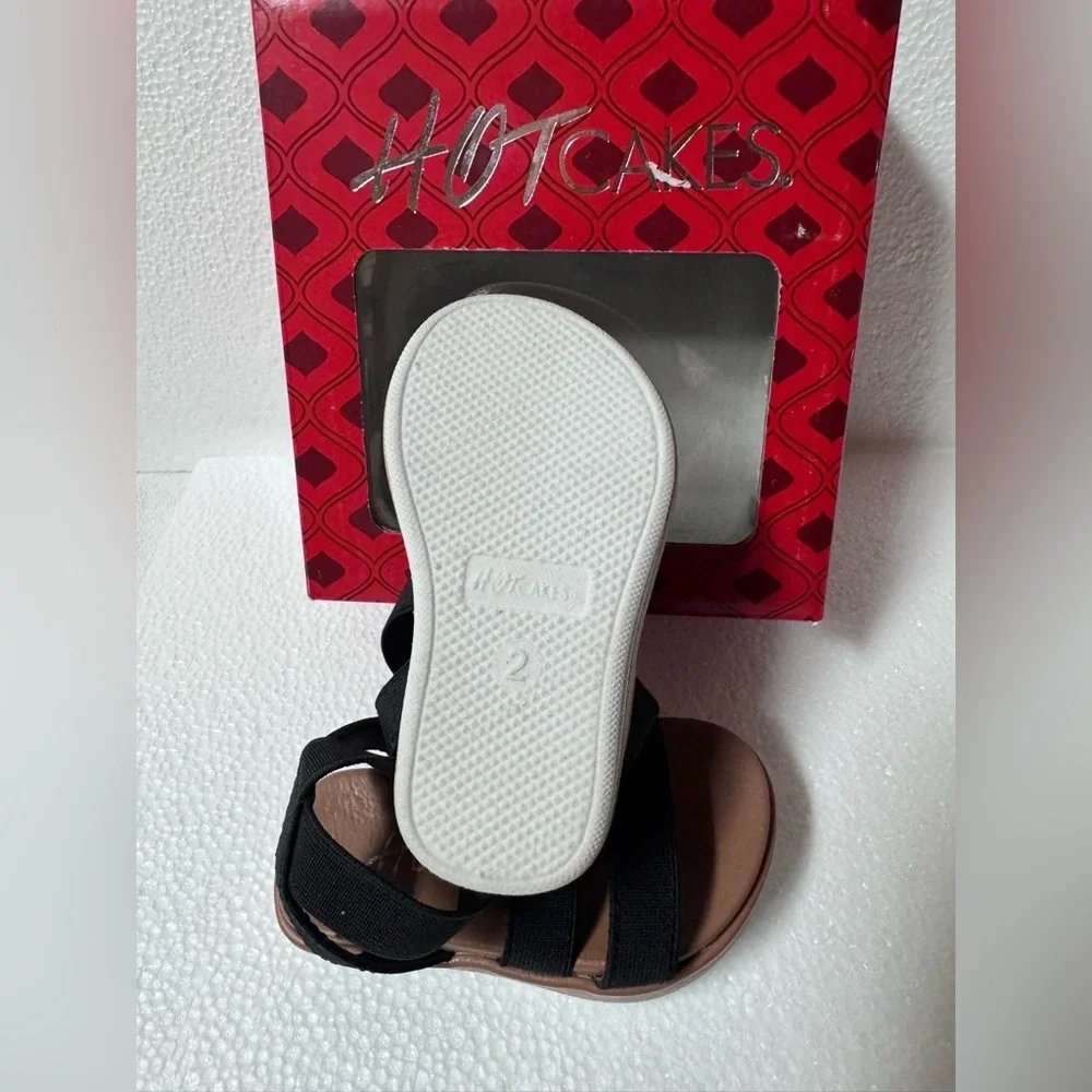 Hot Cakes Black Strappy Elastic Sandals with Brown Footbed Size 2”Toddler Girls